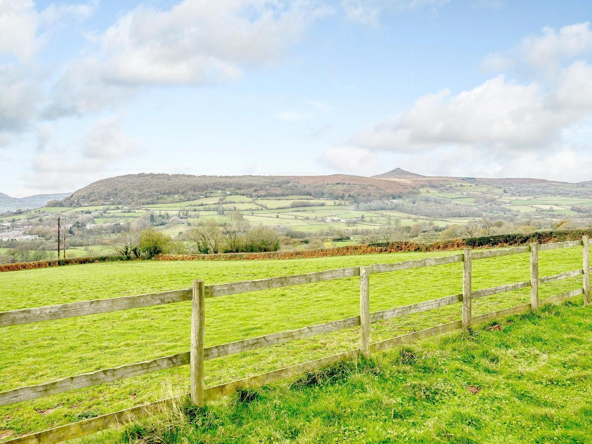 Tyr Ywen Cottage Abergavenny Dış mekan fotoğraf
